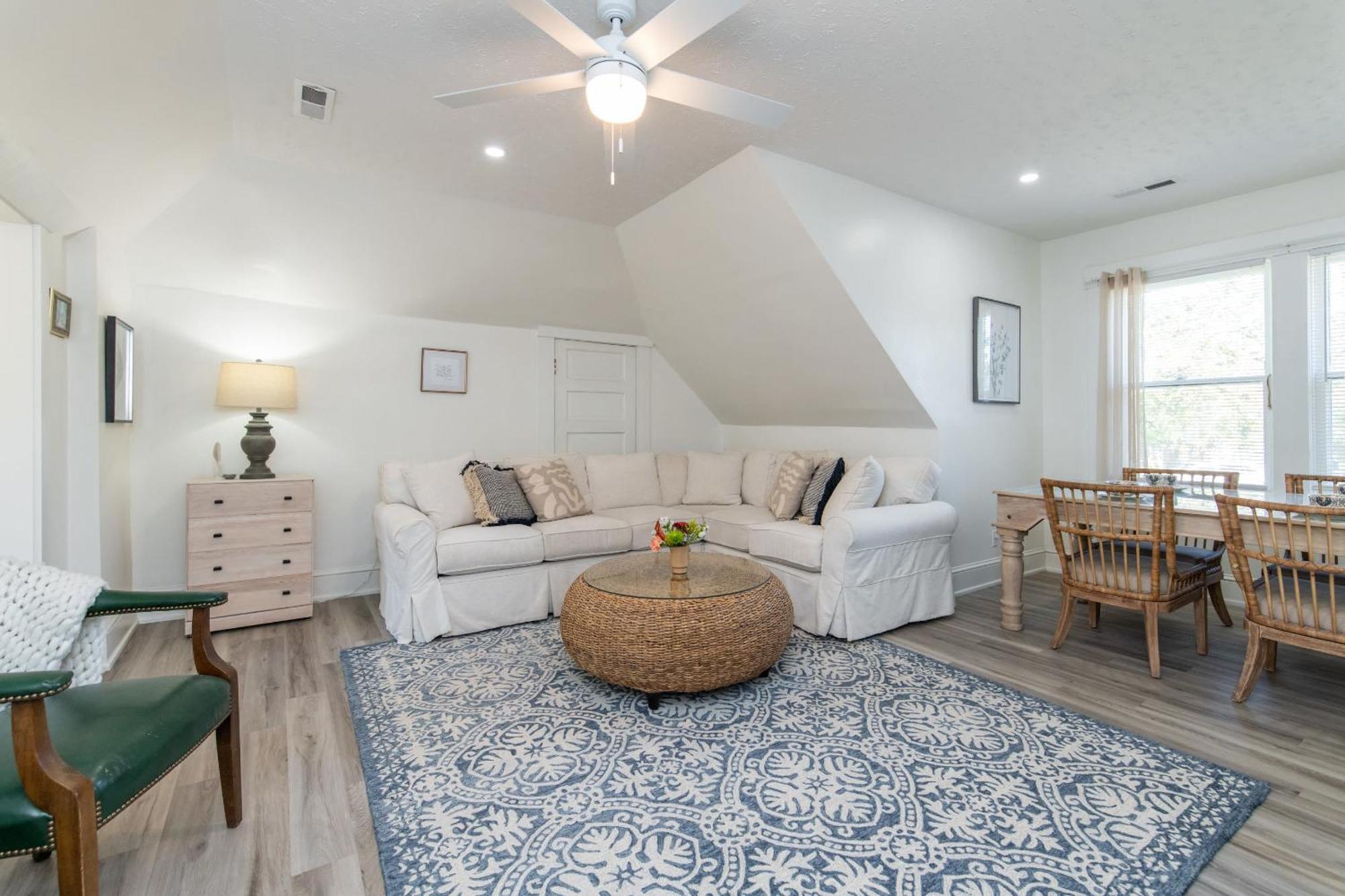 Loft On Capital - Ideally Located To Distilleries Frankfort Exterior foto